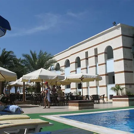 Club Tropical