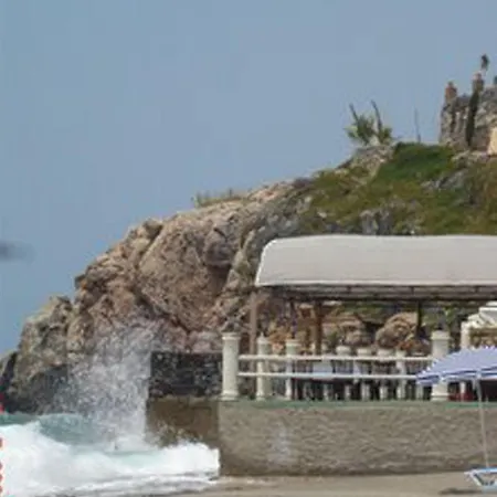 Hotel Club Tropical Konaklı