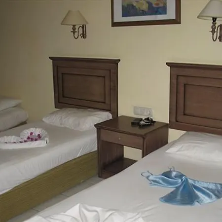 Hotel Club Tropical