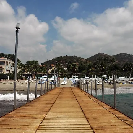 Club Tropical Konaklı