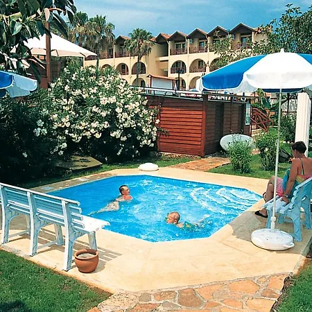 Hotel Club Tropical Konaklı