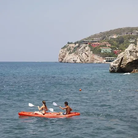 Club Tropical 3* Konaklı
