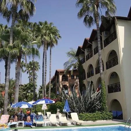Hotel Club Tropical Konaklı