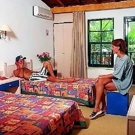 Club Tropical Hotel 3*